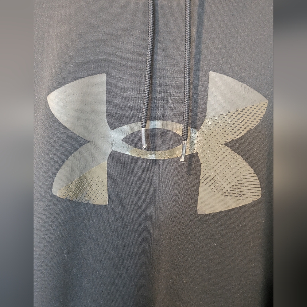 Under Armour Black Hoodie - Picture 4 of 8